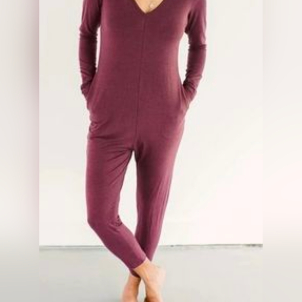 Smash + Tess Friday Romper in Bold Burgundy - Picture 6 of 6